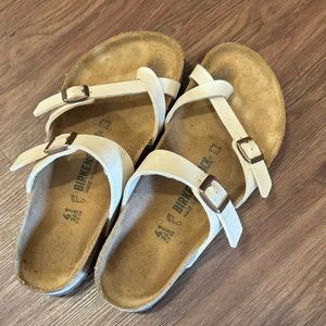 Birkenstock Miyari Birko-Flor Sandals - Pearl White - Women’s 10 - Like New!